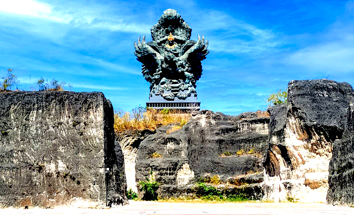 Patung Garuda Wisnu Kencana, Yuk! intip Fasilitasnya