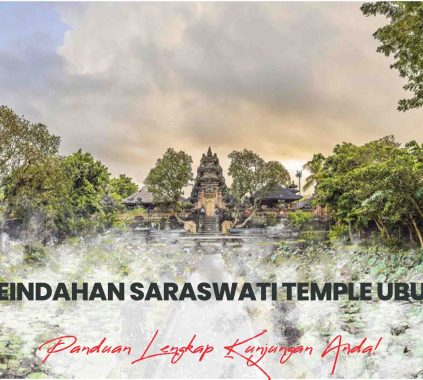 Gerbang megah Saraswati Temple yang menyambut para pengunjung